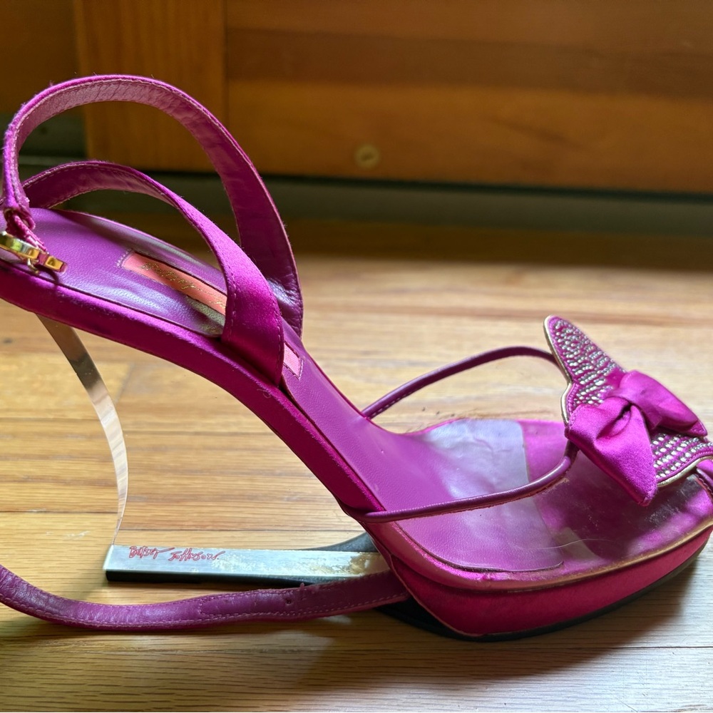 Betsey Johnson Fuchsia Rhinestone  Strappy Women's Clear Heels - Size 7.5
